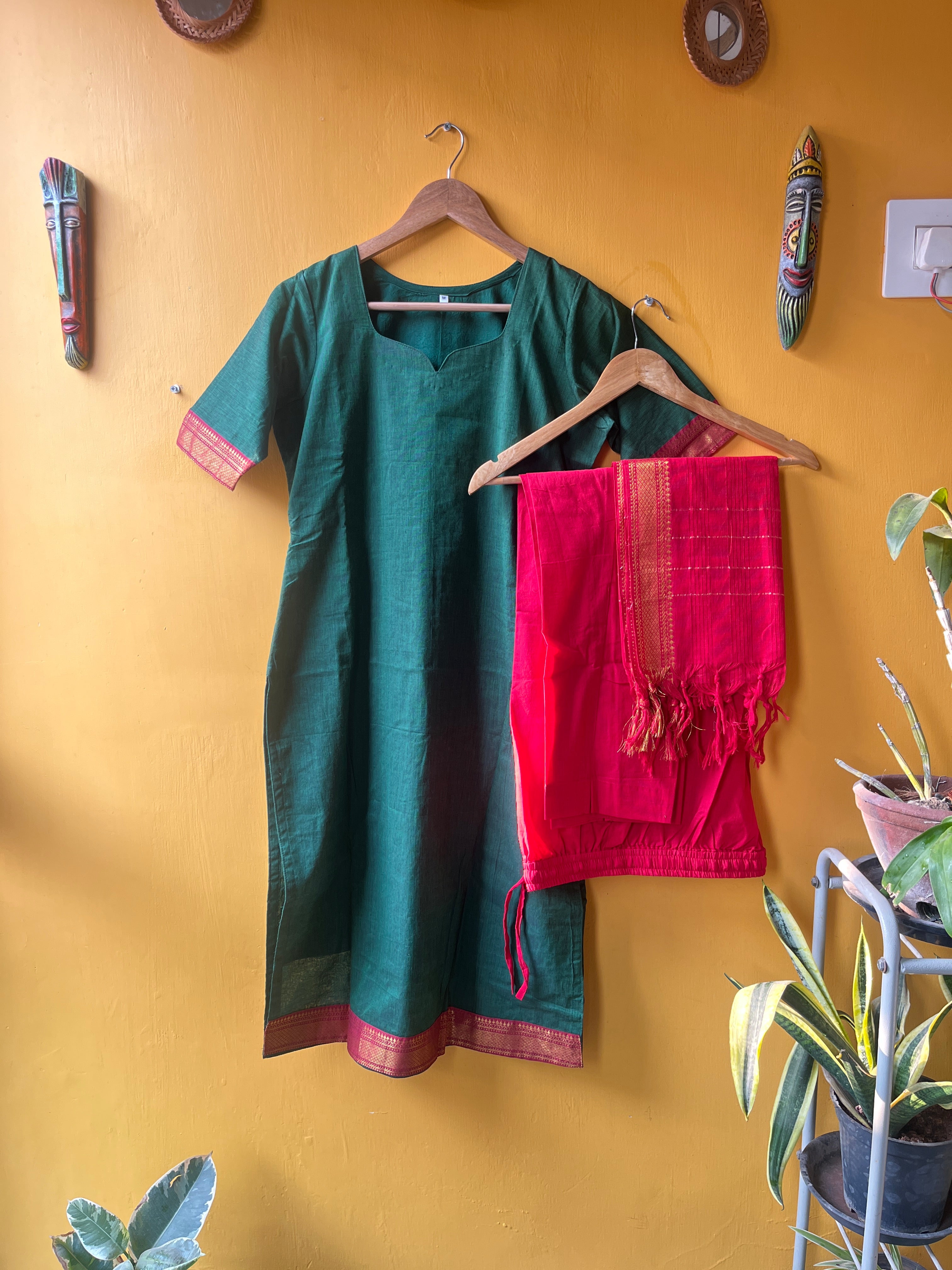 Dark Green Mangalgiri cotton kurti set
