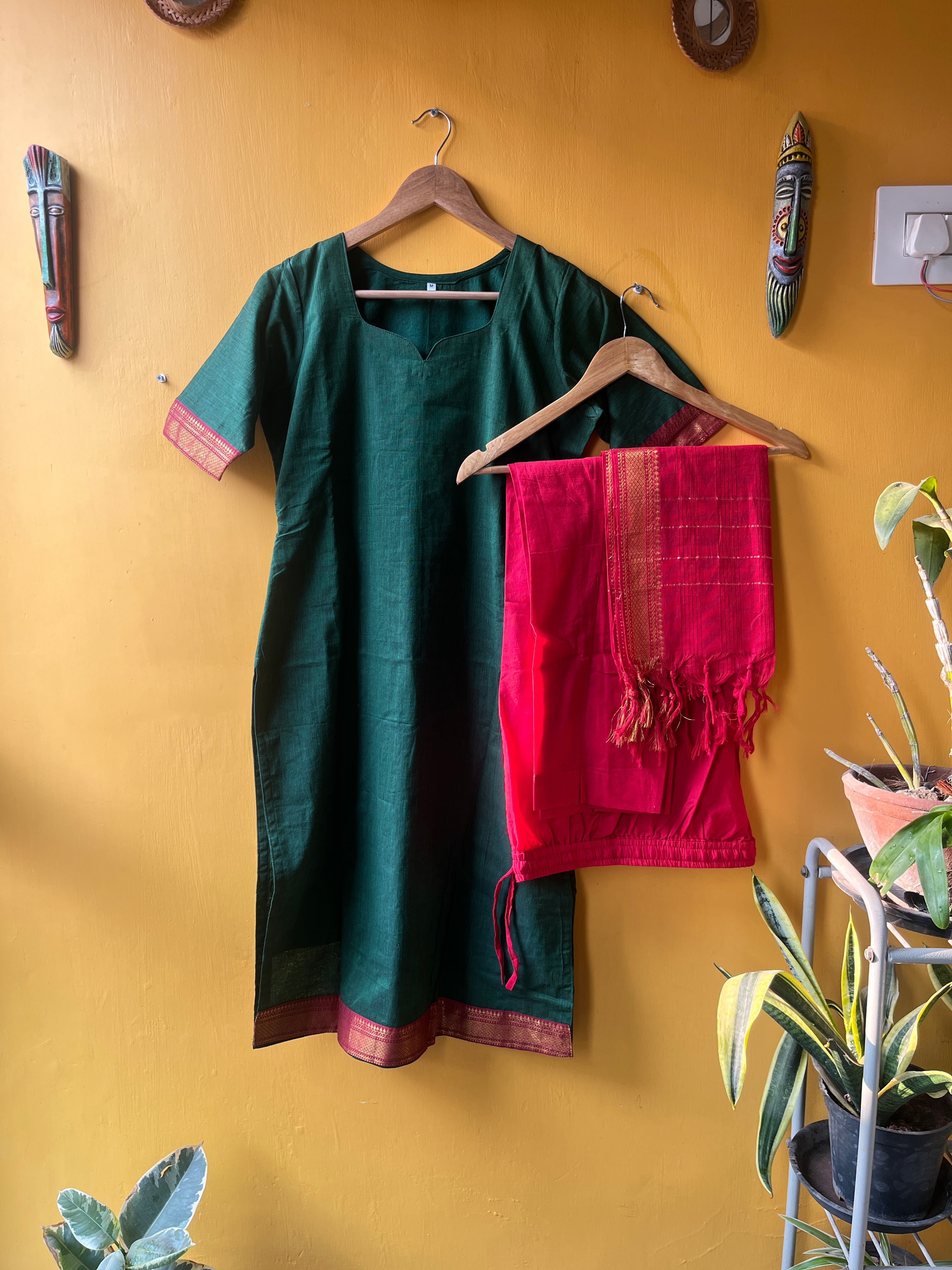 Dark Green Mangalgiri cotton kurti set