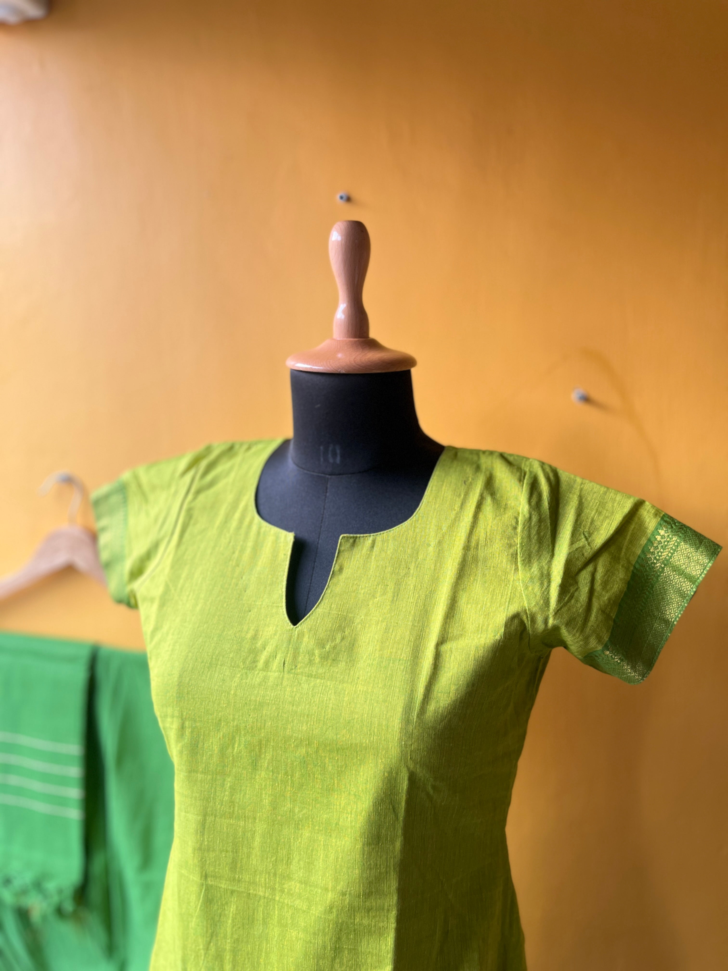 Green Mangalgiri cotton kurti set